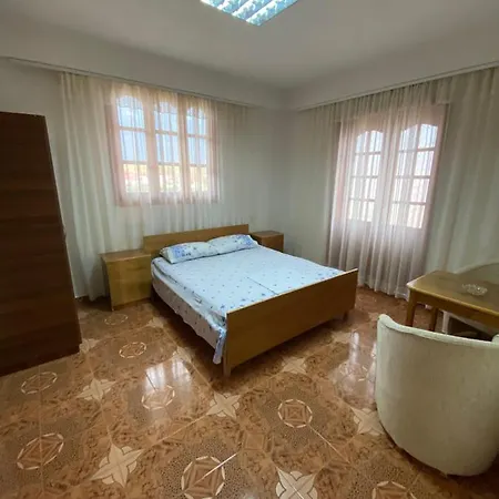 Guest house Vila Alolli