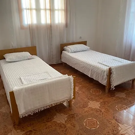 Guest house Vila Alolli